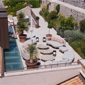 Luxury 7 Bedroom Villa with Heated Pool, Gym, Sauna, Jacuzzi and Sea Views in Dubrovnik, Sleeps 12-14